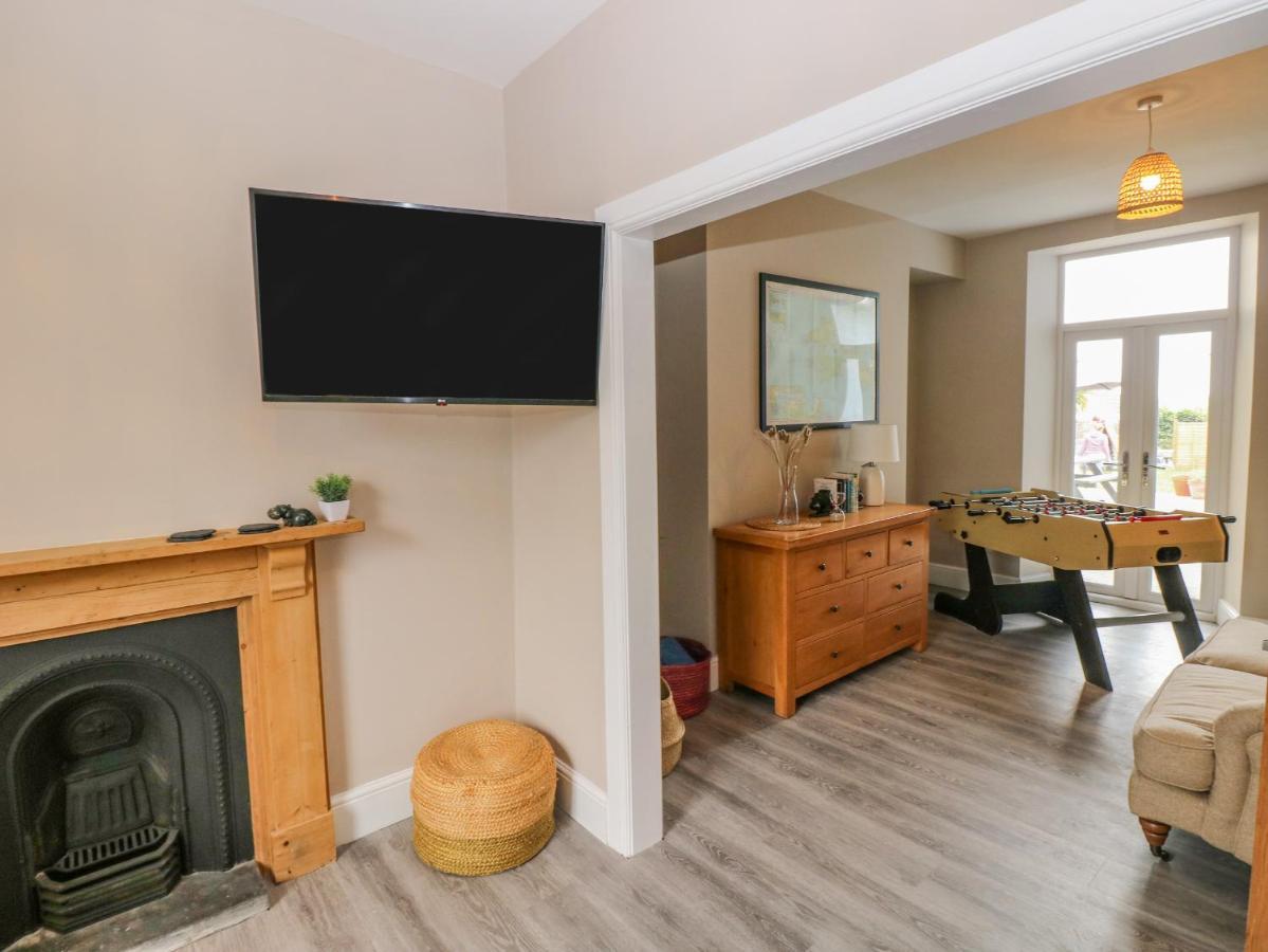 54 Pencoed Road Villa เบอรีพอร์ต ภายนอก รูปภาพ