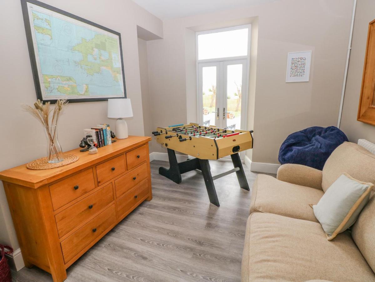 54 Pencoed Road Villa เบอรีพอร์ต ภายนอก รูปภาพ