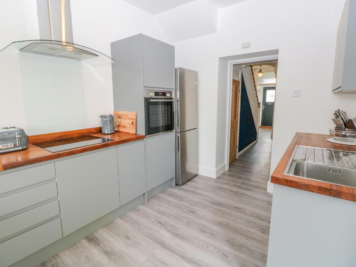 54 Pencoed Road Villa เบอรีพอร์ต ภายนอก รูปภาพ