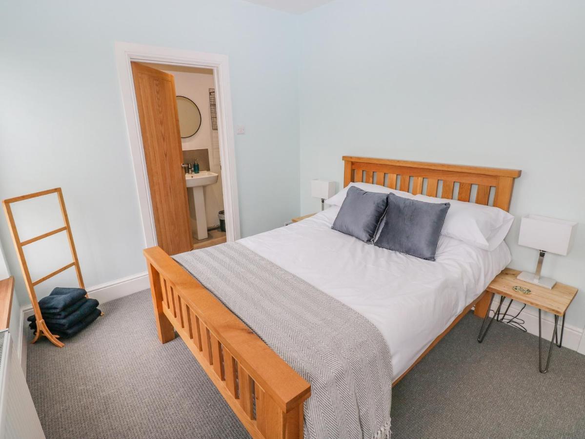 54 Pencoed Road Villa เบอรีพอร์ต ภายนอก รูปภาพ