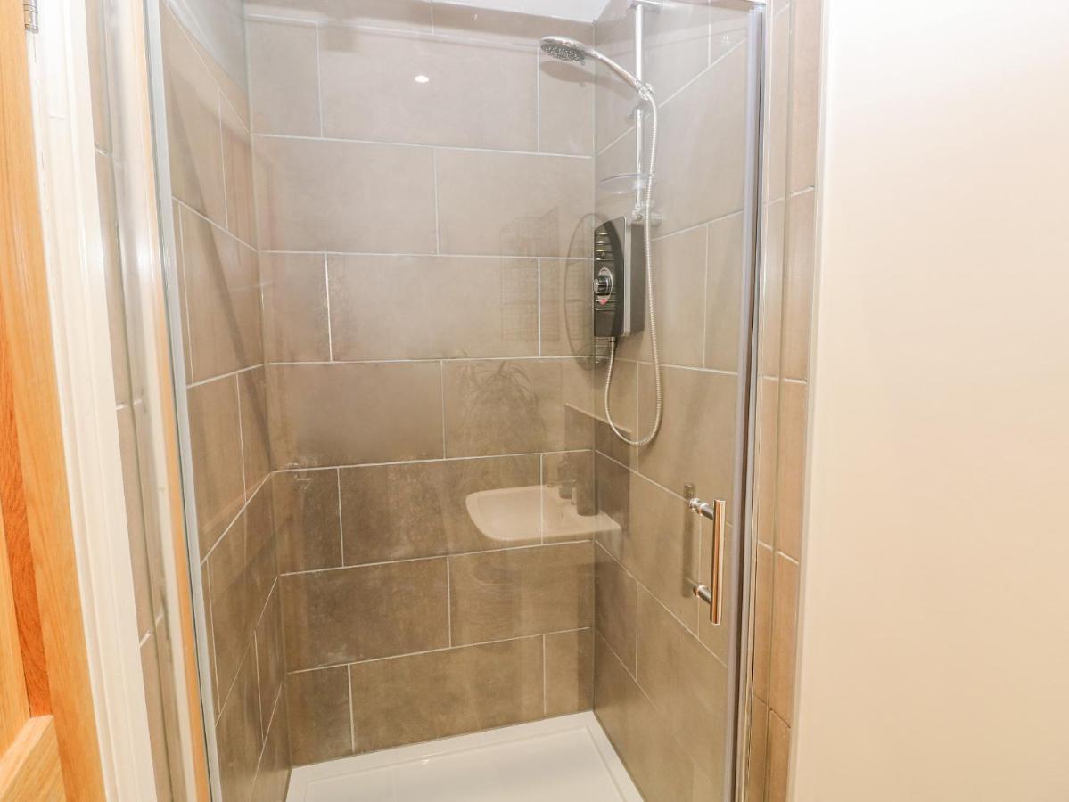 54 Pencoed Road Villa เบอรีพอร์ต ภายนอก รูปภาพ